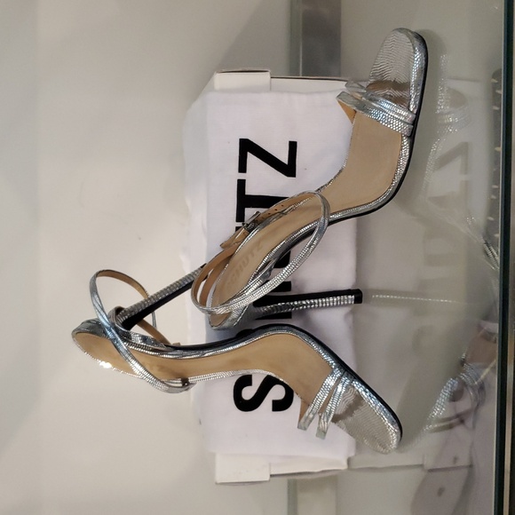 SCHUTZ women’s Metallic Silver Strappy shoe Size 7 With A 4" Heel new in box - Picture 3 of 8